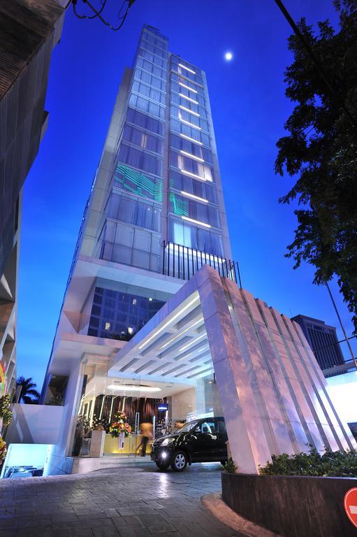 Midtown Hotel Surabaya Esterno foto