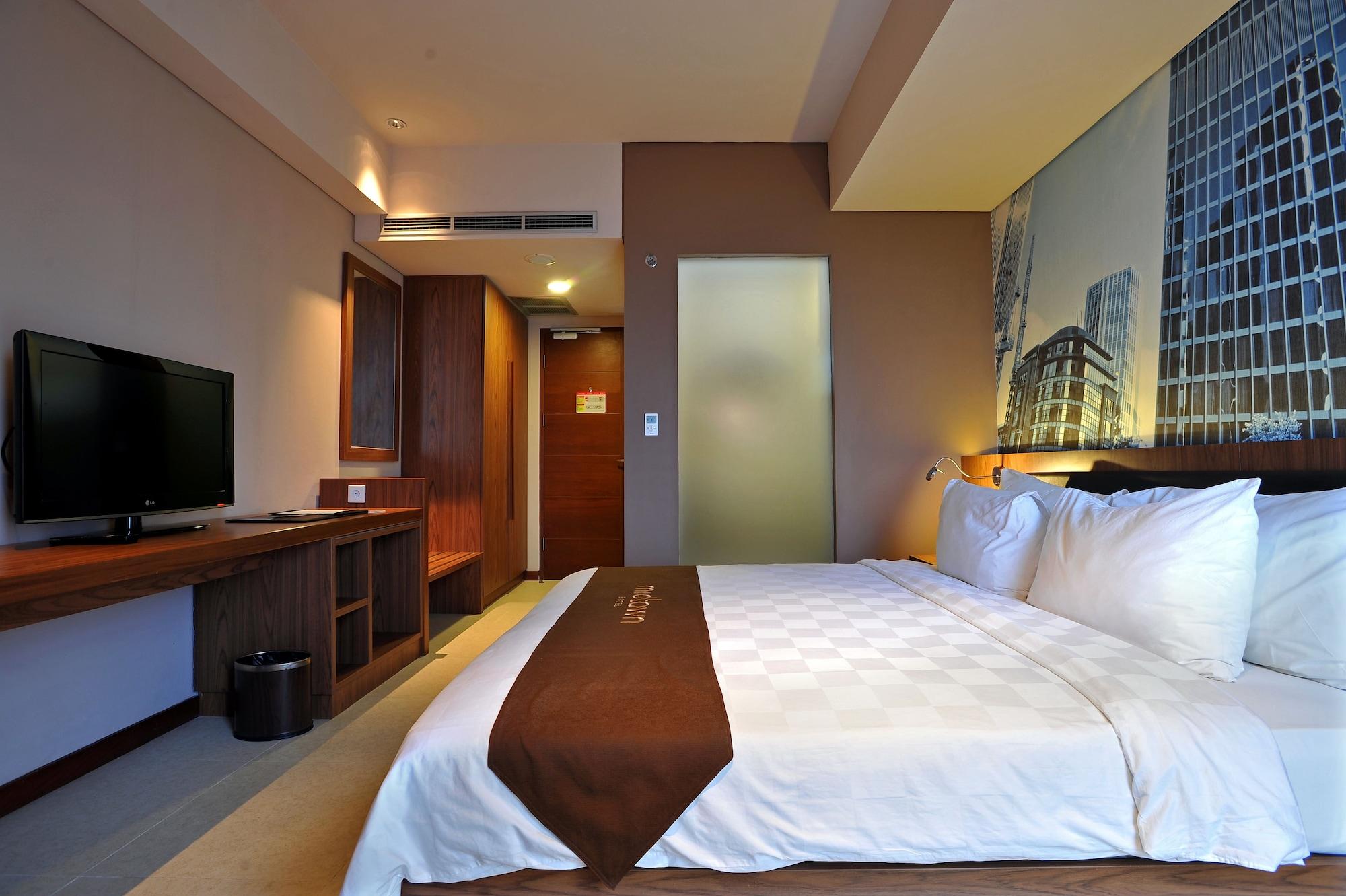 Midtown Hotel Surabaya Esterno foto