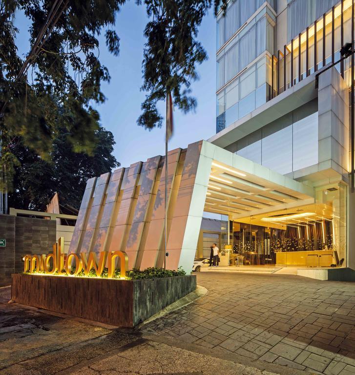Midtown Hotel Surabaya Esterno foto