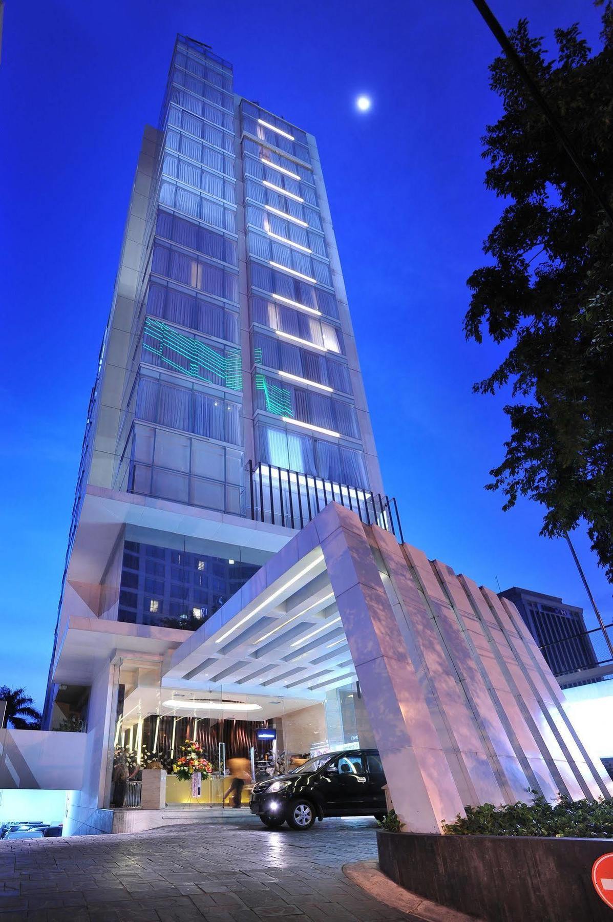 Midtown Hotel Surabaya Esterno foto