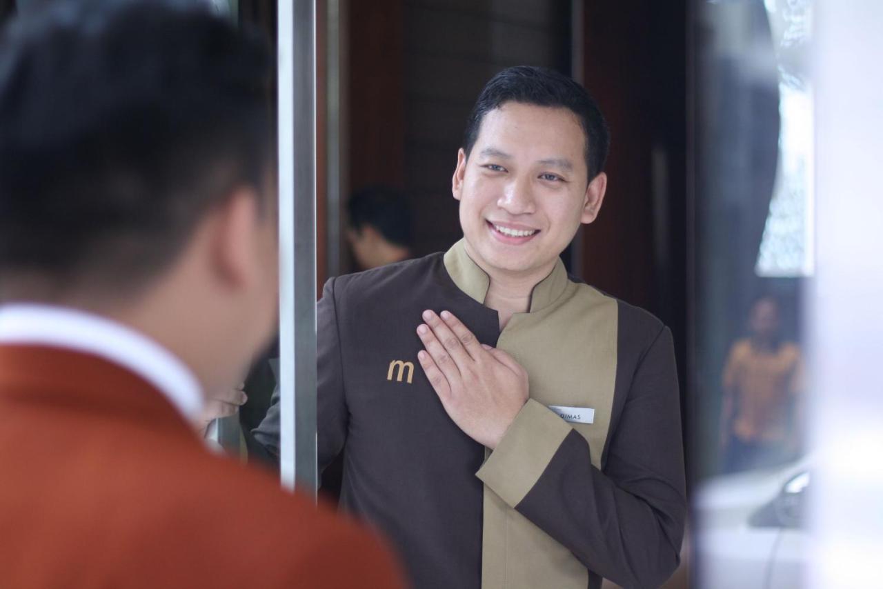 Midtown Hotel Surabaya Esterno foto